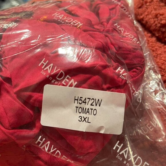 Hayden LA  Romper - Picture 7 of 7